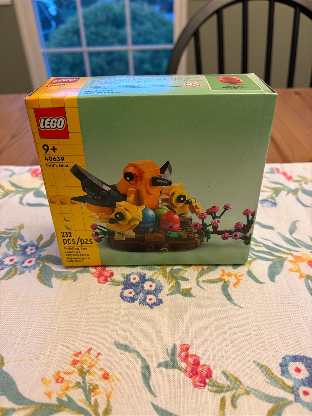LEGO 40639 Yellow and Orange Bird Nest with Colorful Eggs and Pink Flowers